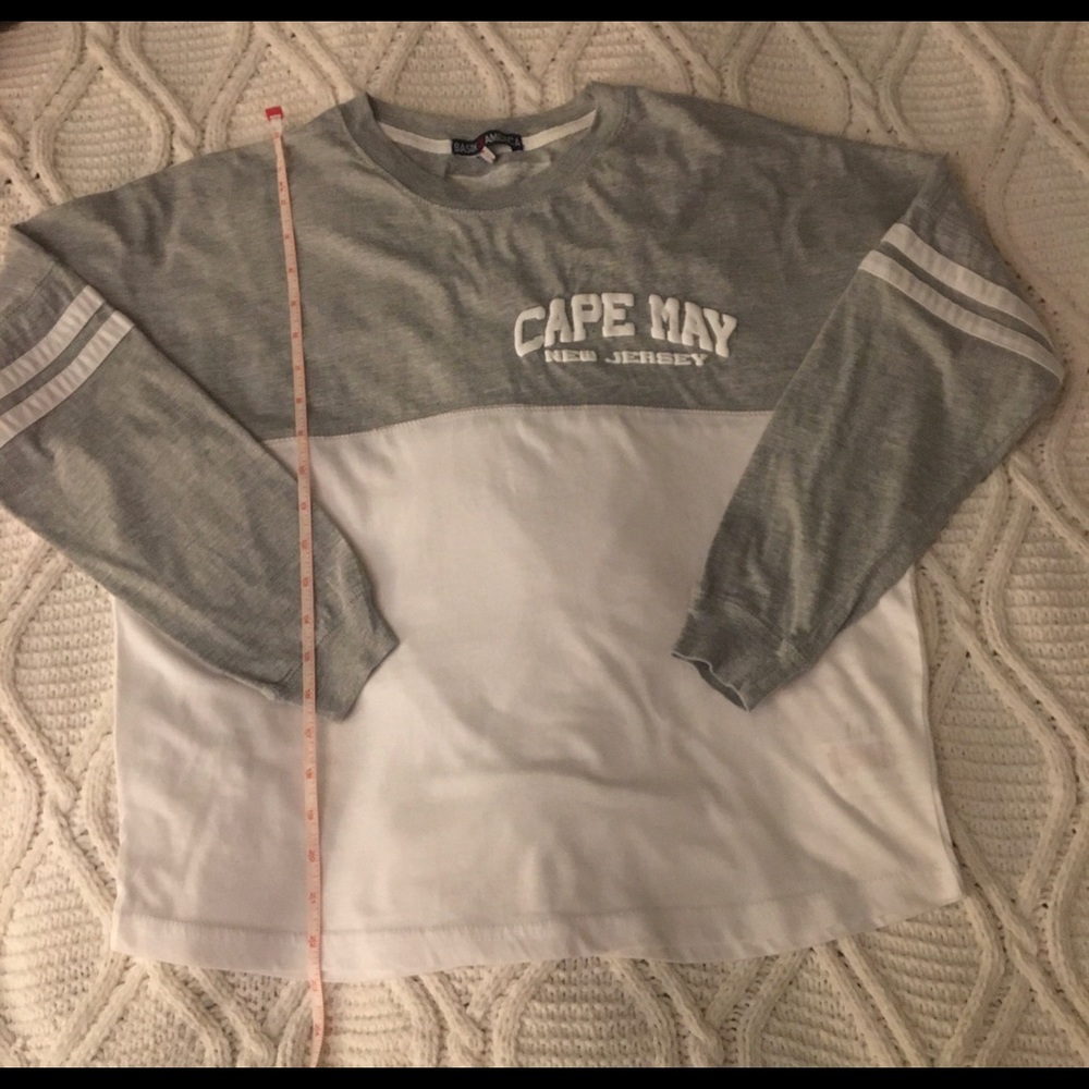 Long Sleeved Grey and White Top